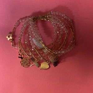 Elegant Gold and Pink Charm Bracelet Set semanario de oro laminado